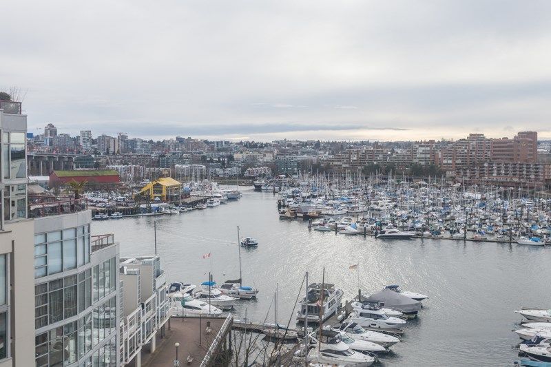 Main Photo: 803 1000 BEACH Avenue in Vancouver: Yaletown Condo for sale in "1000 Beach" (Vancouver West)  : MLS®# R2140763