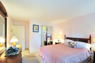 Photo 14: 314 6707 SOUTHPOINT DRIVE in Burnaby: South Slope Condo for sale (Burnaby South)  : MLS®# R2201972