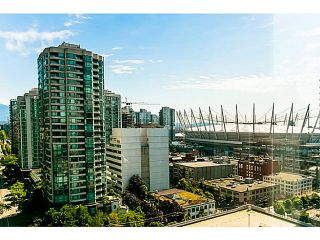 Photo 12: 1805 977 MAINLAND Street in Vancouver: Yaletown Condo for sale in "YALETOWN PARK" (Vancouver West)  : MLS®# V1015754