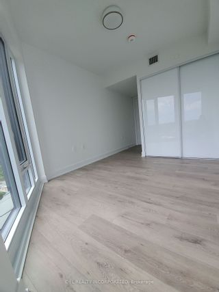 Photo 3: 1302 575 Bloor Street E in Toronto: North St. James Town Condo for lease (Toronto C08)  : MLS®# C8207670