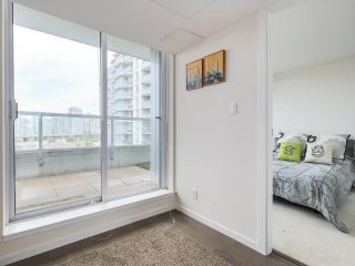 Photo 13: 713 1887 CROWE Street in Vancouver: False Creek Condo for sale (Vancouver West)  : MLS®# R2196156
