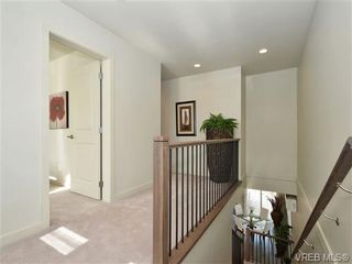 Photo 10: 746 Violet Ave in VICTORIA: SW Marigold Half Duplex for sale (Saanich West)  : MLS®# 692661