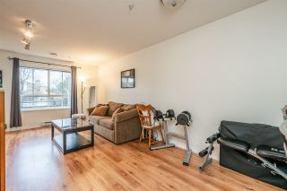 Photo 4: 202 19750 64 Avenue in Langley: Willoughby Heights Condo for sale in "The Davenport" : MLS®# R2462236