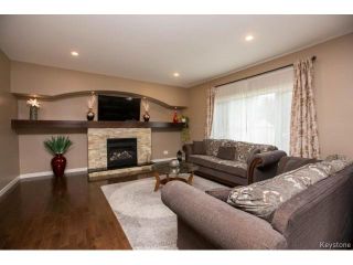 Photo 3: 37 Hull Avenue in Winnipeg: St Vital Residential for sale (2D)  : MLS®# 1708503
