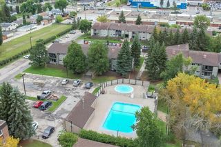 Photo 4: 202 460 Kenaston Boulevard in Winnipeg: River Heights Condominium for sale (1D)  : MLS®# 202222743