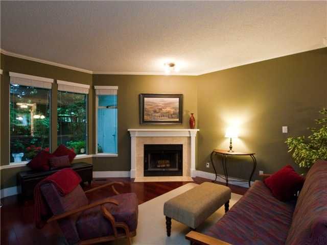 Main Photo: 2657 FROMME RD in North Vancouver: Lynn Valley 1/2 Duplex for sale : MLS®# V894546
