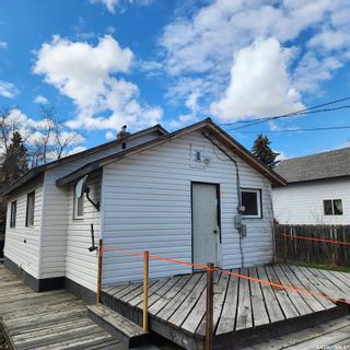 Photo 2: 109 Seymour Street in Nipawin: Residential for sale : MLS®# SK930329