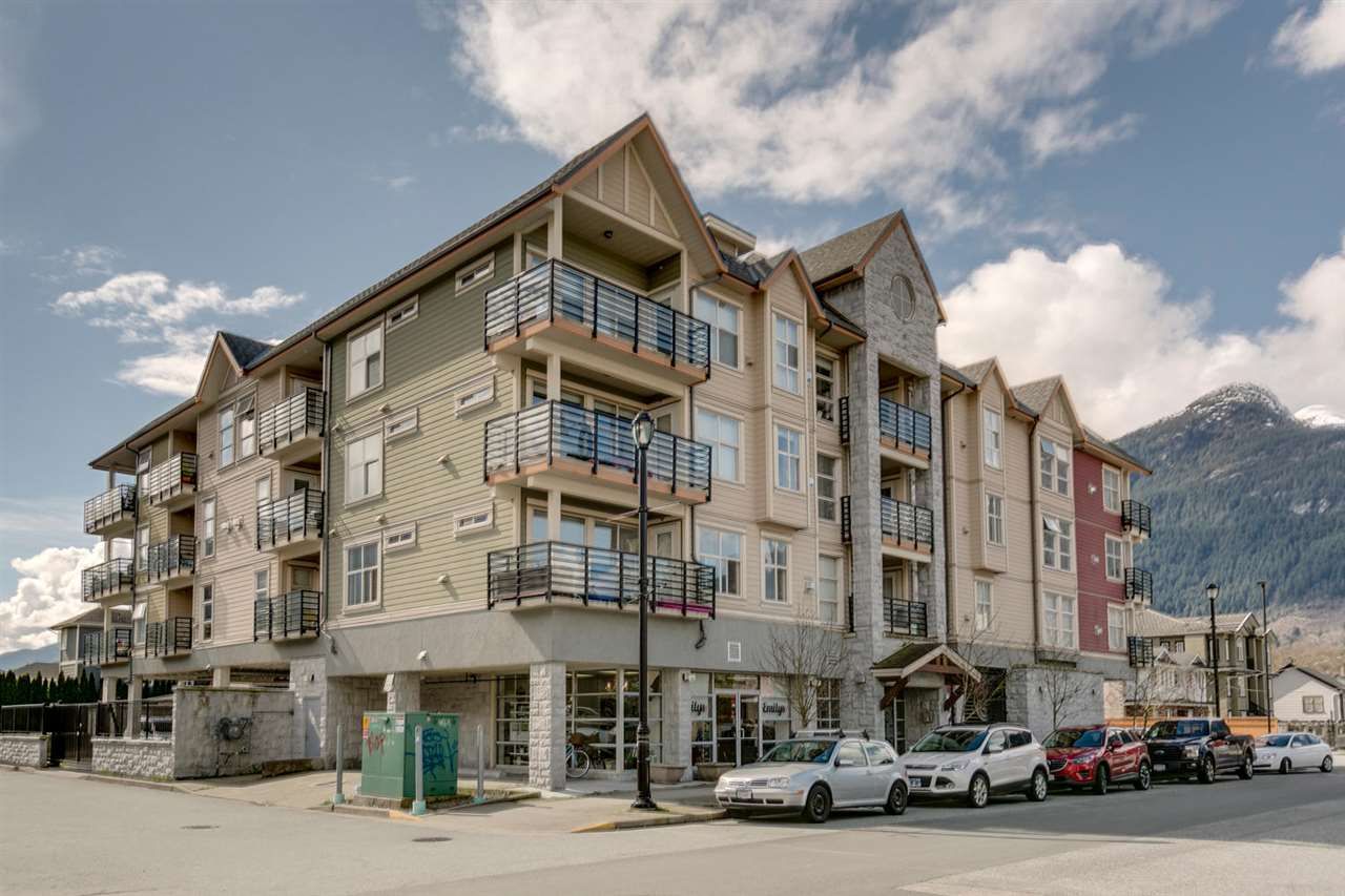 Main Photo: 407 1310 VICTORIA STREET in Squamish: Downtown SQ Condo for sale : MLS®# R2050753