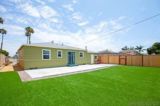 Main Photo: IMPERIAL BEACH House for sale : 2 bedrooms : 718 5th Street in Imperia Beach