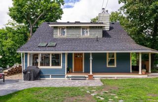 Photo 4: 230 Shuswap Street, SE in Salmon Arm: House for sale : MLS®# 10255582