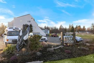 Photo 1: 106 2740 S Island Hwy in Campbell River: CR Willow Point Condo for sale : MLS®# 867162