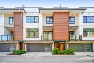 Photo 1: 37 20849 78B Avenue in Langley: Willoughby Heights Townhouse for sale in "Boulevard" : MLS®# R2662918