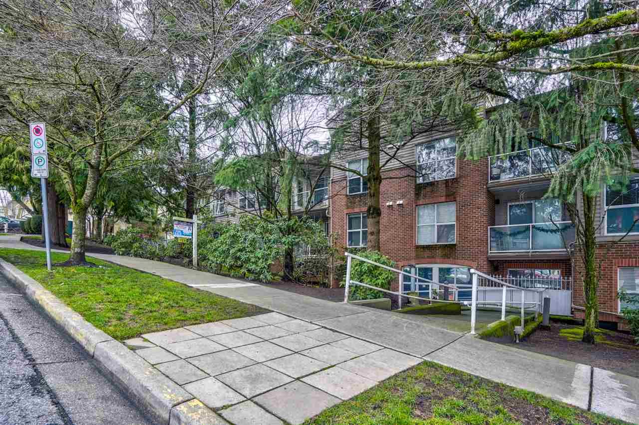 Main Photo: 404 4181 NORFOLK Street in Burnaby: Central BN Condo for sale in "Norfolk Place" (Burnaby North)  : MLS®# R2525232