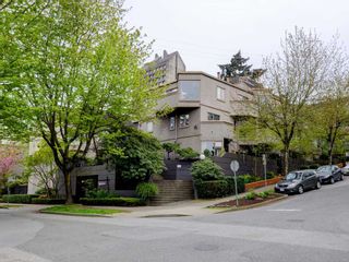 Photo 1: 42 870 W 7TH Avenue in Vancouver: Fairview VW Townhouse for sale (Vancouver West)  : MLS®# R2162016