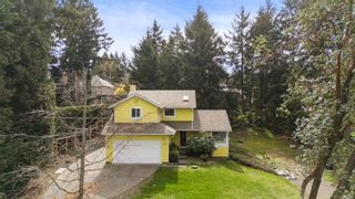 Photo 1: 1120 Viewtop Rd in Duncan: Du East Duncan House for sale : MLS®# 959555