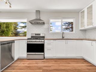 Photo 20: 415 FAIRWAY Drive in North Vancouver: Dollarton House for sale : MLS®# R2881658