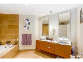 Photo 12: # 3301 1111 ALBERNI ST in Vancouver: West End VW Condo for sale (Vancouver West)  : MLS®# V1065112