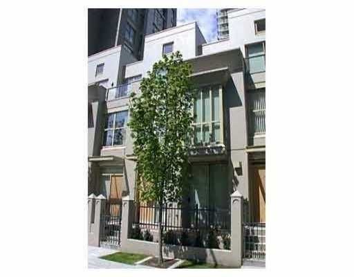 Main Photo: 983 RICHARDS ST in Vancouver: Downtown VW Townhouse for sale in "MONDRIAN" (Vancouver West)  : MLS®# V545938