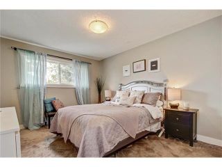 Photo 15: 544 OAKWOOD Place SW in Calgary: Oakridge House for sale : MLS®# C4084139