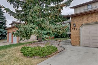 Photo 3: 319 Berkshire Place NW in Calgary: Beddington Heights Detached for sale : MLS®# A2006285