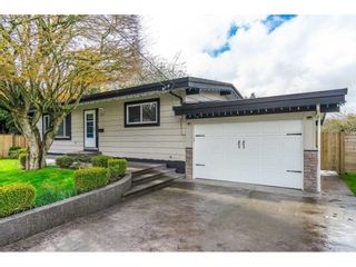 Photo 3: 2131 WILEROSE Street in Abbotsford: Central Abbotsford House for sale : MLS®# R2716268