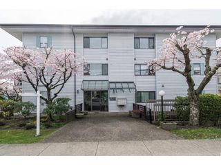 Photo 1: 204 15290 THRIFT Avenue: White Rock Condo for sale in "Windermere" (South Surrey White Rock)  : MLS®# R2254870