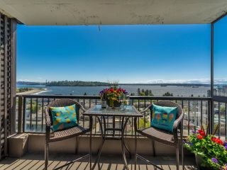 Main Photo: 1502 650 16TH Street in West Vancouver: Ambleside Condo for sale in "Westshore Place" : MLS®# R2880724