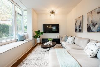 Photo 5: 101 2260 W 39TH Avenue in Vancouver: Kerrisdale Townhouse for sale in "THE KERRY" (Vancouver West)  : MLS®# R2733871