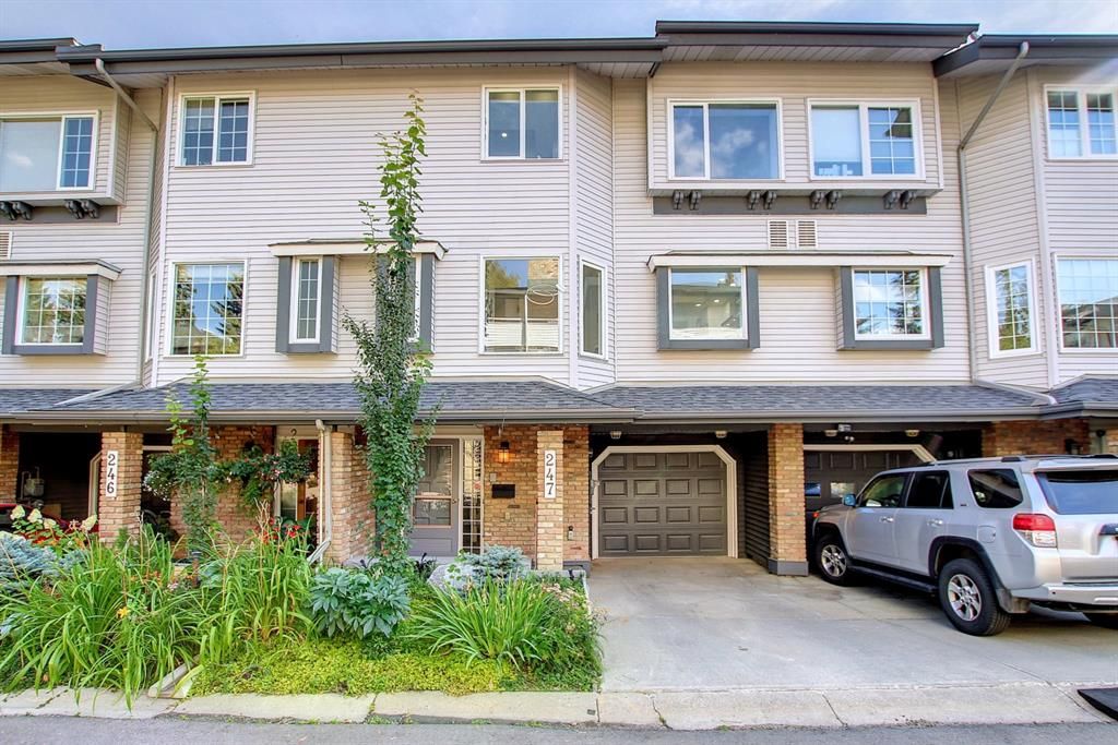Main Photo: 247 4037 42 Street NW in Calgary: Varsity Row/Townhouse for sale : MLS®# A2001497