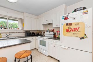 Photo 12: 46345 MAPLE Avenue in Chilliwack: Chilliwack Proper East House for sale : MLS®# R2806248