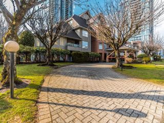Photo 1: 103 1154 WESTWOOD Street in Coquitlam: North Coquitlam Condo for sale in "EMERALD COURT" : MLS®# R2783375