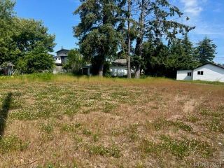 Photo 1: 303 Hilchey Rd in Campbell River: CR Willow Point Land for sale : MLS®# 933211