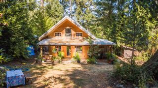 Photo 3: 4873 Pirates Rd in Pender Island: GI Pender Island House for sale (Gulf Islands)  : MLS®# 911213