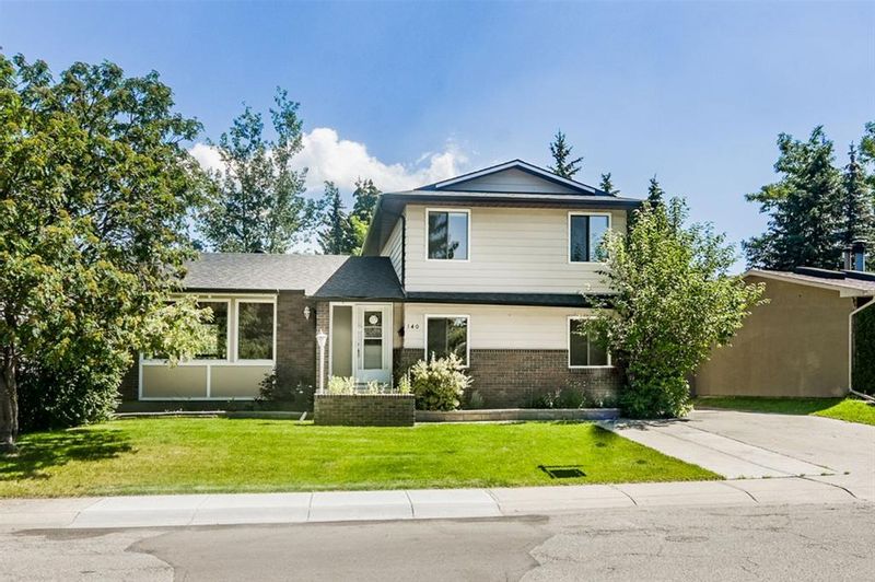 FEATURED LISTING: 140 Brookgreen Drive Southwest Calgary