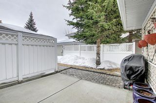 Photo 33: 23 Sierra Morena Gardens SW in Calgary: Signal Hill Row/Townhouse for sale : MLS®# A1076186