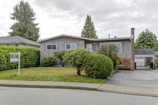 Photo 1: 1820 GROVER Avenue in Coquitlam: Central Coquitlam House for sale : MLS®# R2420677