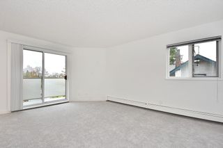 Photo 2: 303 998 W 19TH Avenue in Vancouver: Cambie Condo for sale in "SOUTHGATE PLACE" (Vancouver West)  : MLS®# R2415200