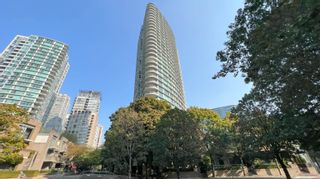 Main Photo: 1003 1009 EXPO Boulevard in Vancouver: Yaletown Condo for sale in "Landmark 33" (Vancouver West)  : MLS®# R2885460