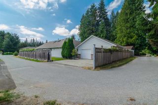 Photo 2: 931 COTTONWOOD Avenue in Coquitlam: Coquitlam West House for sale : MLS®# R2199150