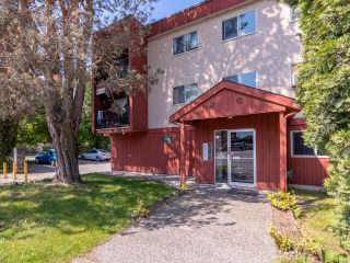 Photo 1: 219 1735 AGASSIZ-ROSEDALE NO 9 Highway: Agassiz Condo for sale in "Woodside Terrace" : MLS®# R2777823