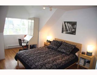 Photo 7: 2210 ST GEORGE Street in Vancouver: Mount Pleasant VE Townhouse for sale (Vancouver East)  : MLS®# V783723