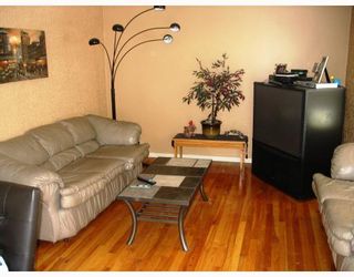Photo 2: 585 GAREAU Street in WINNIPEG: St Boniface Residential for sale (South East Winnipeg)  : MLS®# 2802222