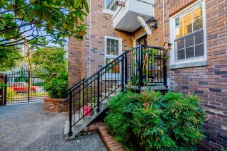 Photo 3: 1367 W 7TH Avenue in Vancouver: Fairview VW Townhouse for sale in "Wemsley Mews" (Vancouver West)  : MLS®# R2816285
