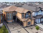 Main Photo: 814 WILDWOOD Crescent in Edmonton: Zone 30 House for sale : MLS®# E4359651