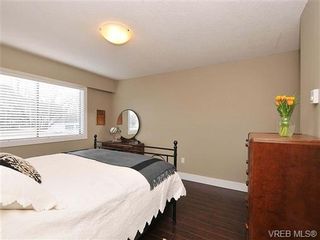Photo 11: 204 1012 Collinson Street in VICTORIA: Vi Fairfield West Residential for sale (Victoria)  : MLS®# 338374