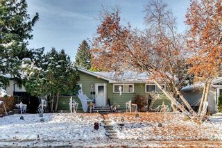 Photo 3: 105 Fielding Drive SE in Calgary: Fairview Detached for sale : MLS®# A2090707