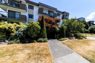 Photo 1: 101 1650 CHESTERFIELD Avenue in North Vancouver: Central Lonsdale Condo for sale : MLS®# R2604663