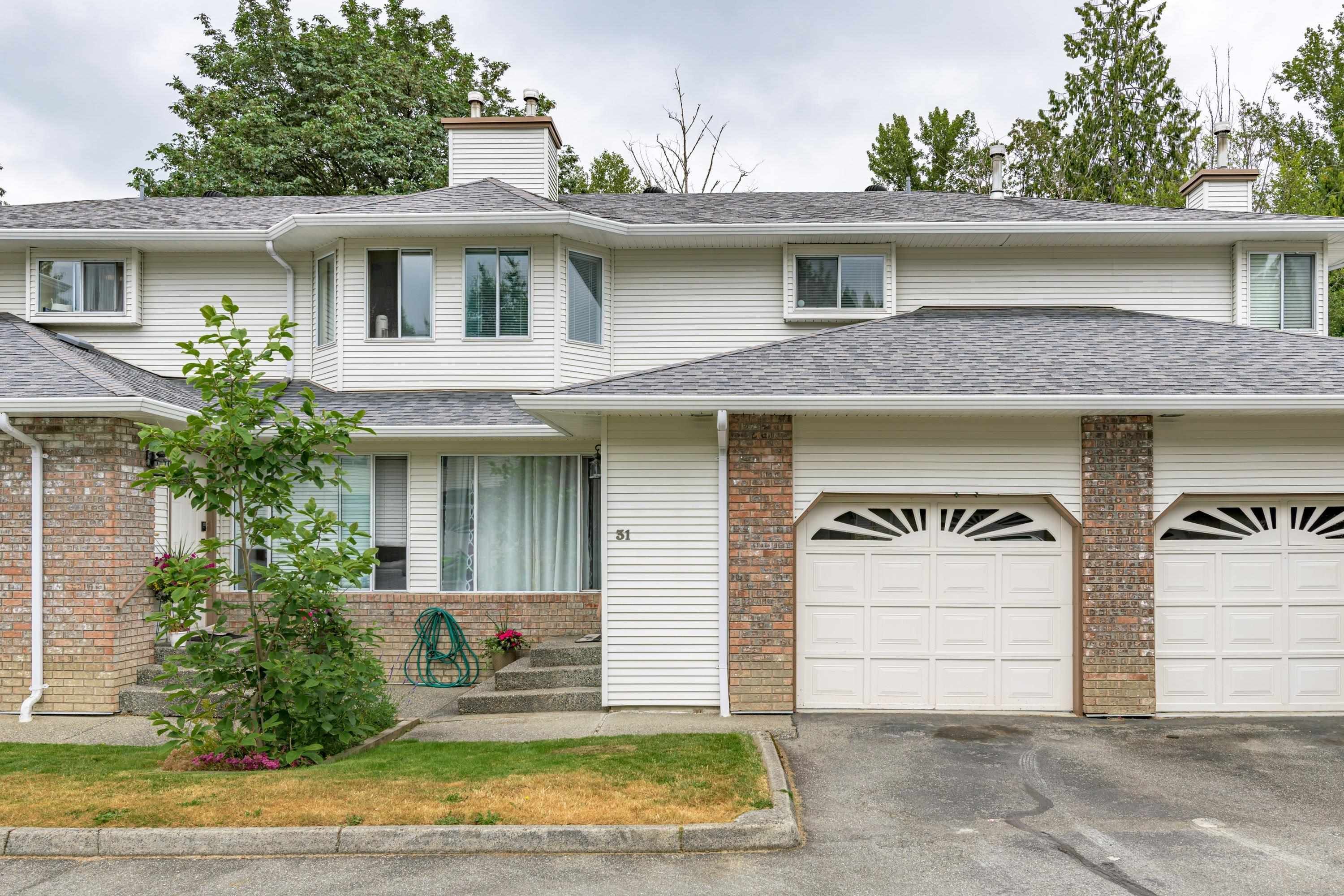 Main Photo: 31 22900 126 Avenue in Maple Ridge: East Central Townhouse for sale in "Coho Creek Estates" : MLS®# R2780699