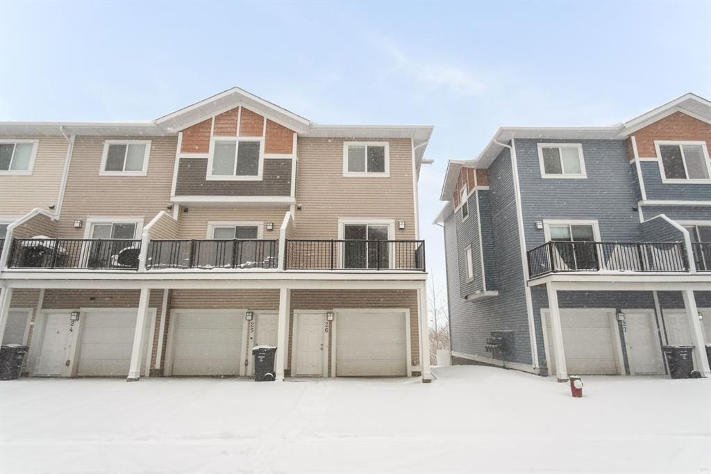 Main Photo: 26 Stonehouse Crescent NW: High River Row/Townhouse for sale : MLS®# A2023057