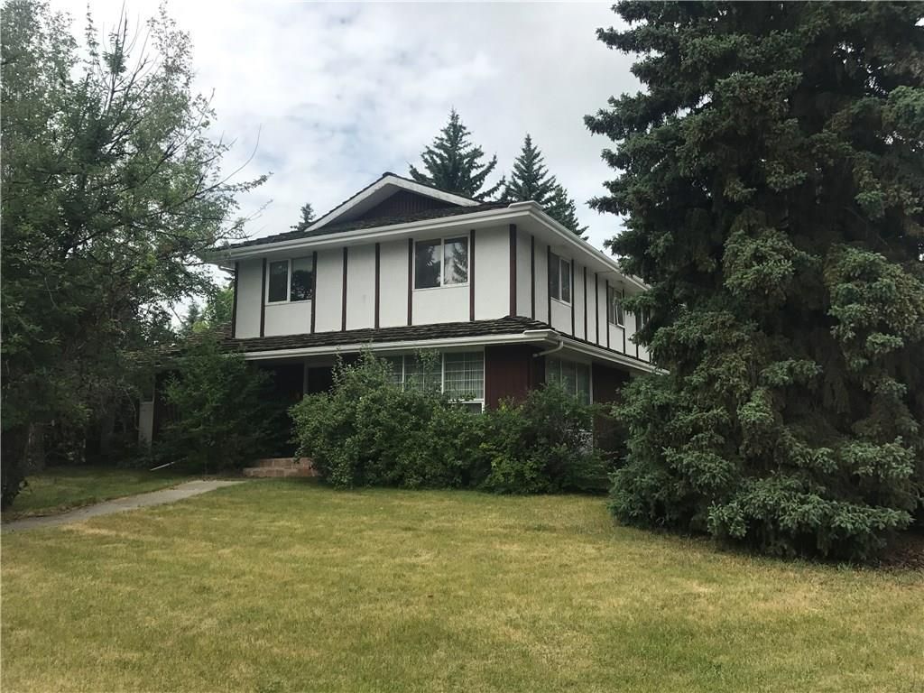 Main Photo: 2806 LINDEN Drive SW in Calgary: Lakeview House for sale : MLS®# C4186733